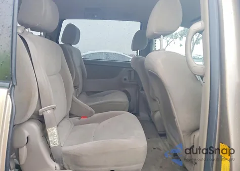 2005 Toyota Sienna Ce z USA, uszkodzony, nr VIN 5TDZA23C55S369155